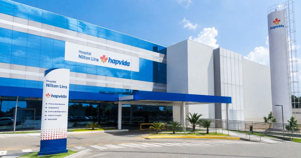 Hospital Nilton Lins Hapvida em Manaus: complexo de seis blocos na Av. Prof. Nilton Lins, 3259, bairro Flores, com pronto atendimento 24 horas e 43 leitos de UTI